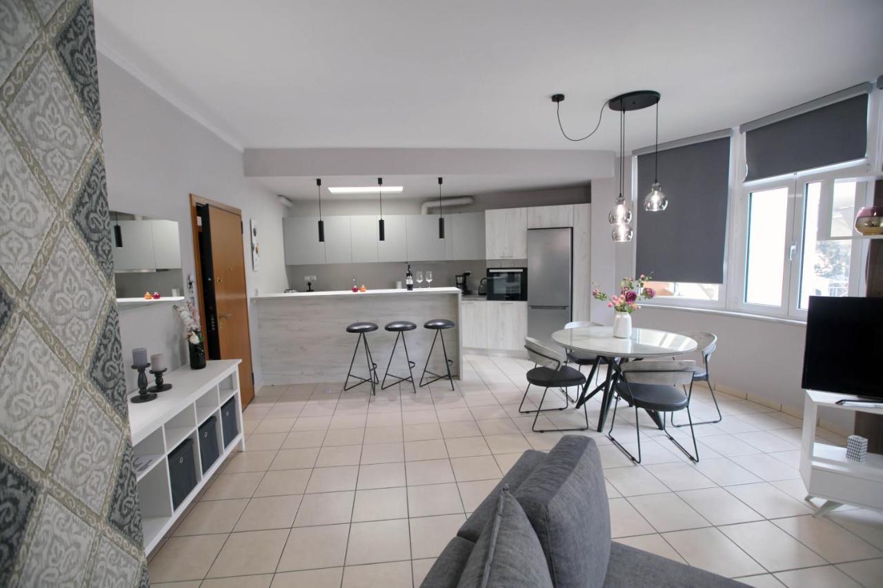 Ioanna'S Luxury Two Bedroom Apartment Nafplio Ngoại thất bức ảnh
